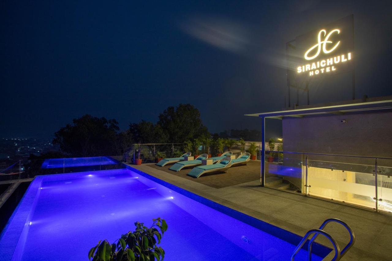 Hotel Siraichuli Chitwan Exteriör bild